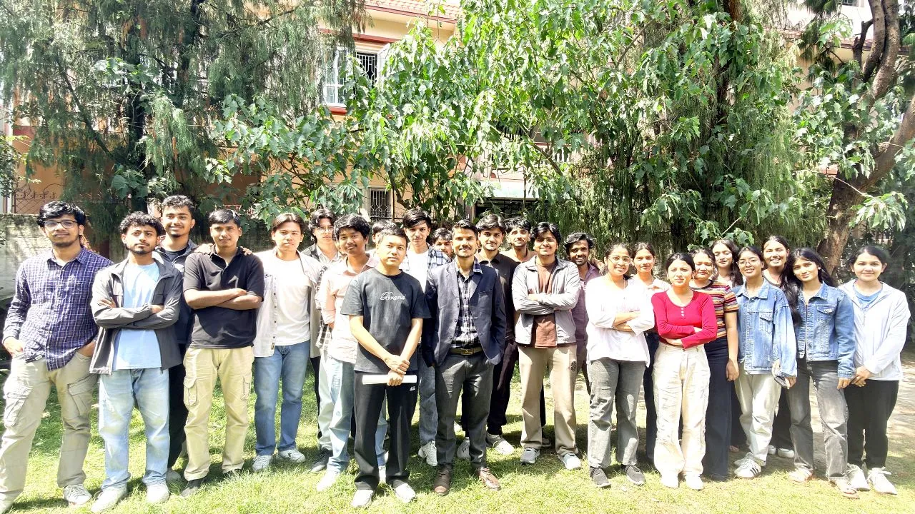 Ravindra Yadav presenting at Sagarmatha Engineering College during an AI training session
